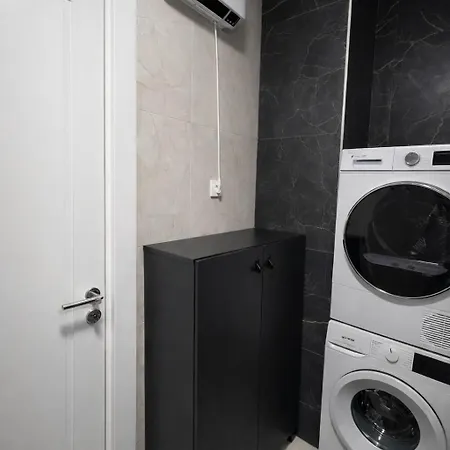 Urban Forest - With Free Garage * Podgorica