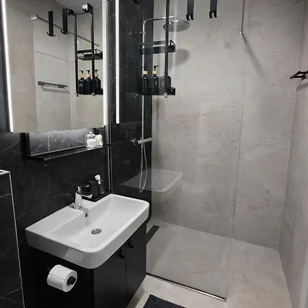 Urban Forest - With Free Garage * Podgorica