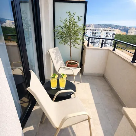 Urban Forest - With Free Garage * Podgorica