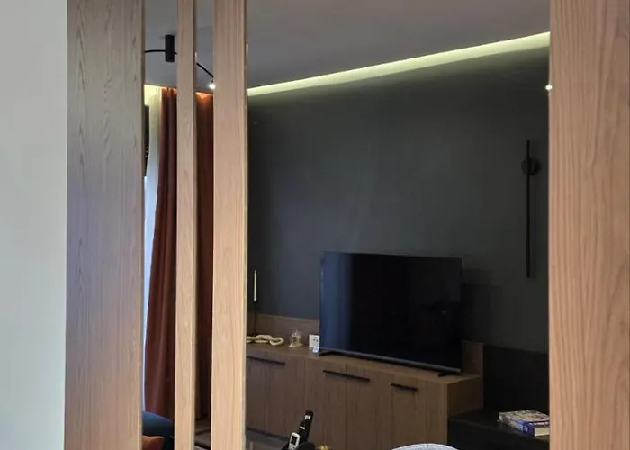 Urban Forest - With Free Garage Apartment Podgorica