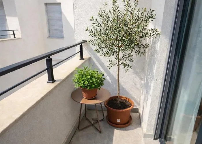 Urban Forest - With Free Garage Διαμέρισμα Ποντγορίτσα